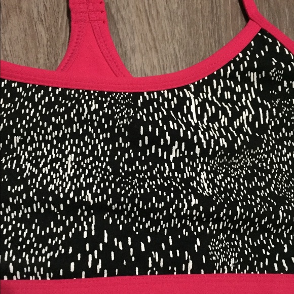 Fabletics Reversible Like New Sport Bra - Picture 2 of 6